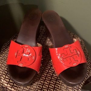 Designer Tory Burch vintage Wedge slip on’s, in good condition. Size 9.